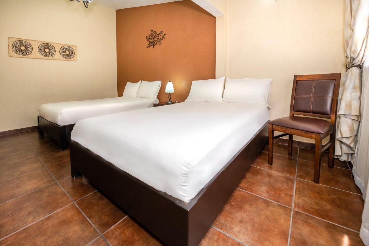 Capital O Villas San Francisco Hotel Huichapan Kültér fotó