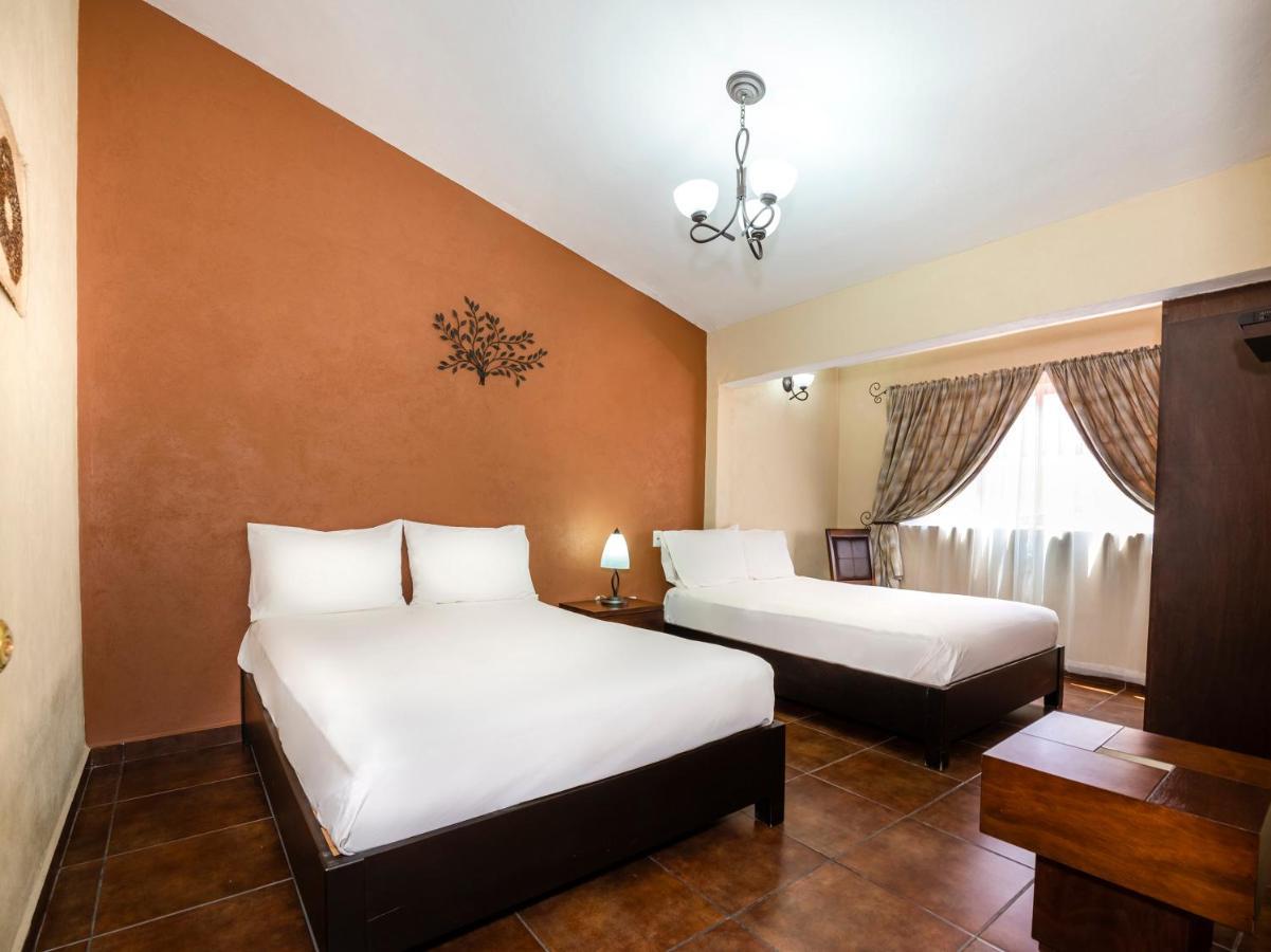 Capital O Villas San Francisco Hotel Huichapan Kültér fotó